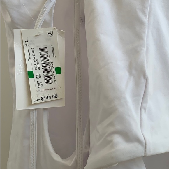 BECCA. Special. 42 - Picture 2 of 7